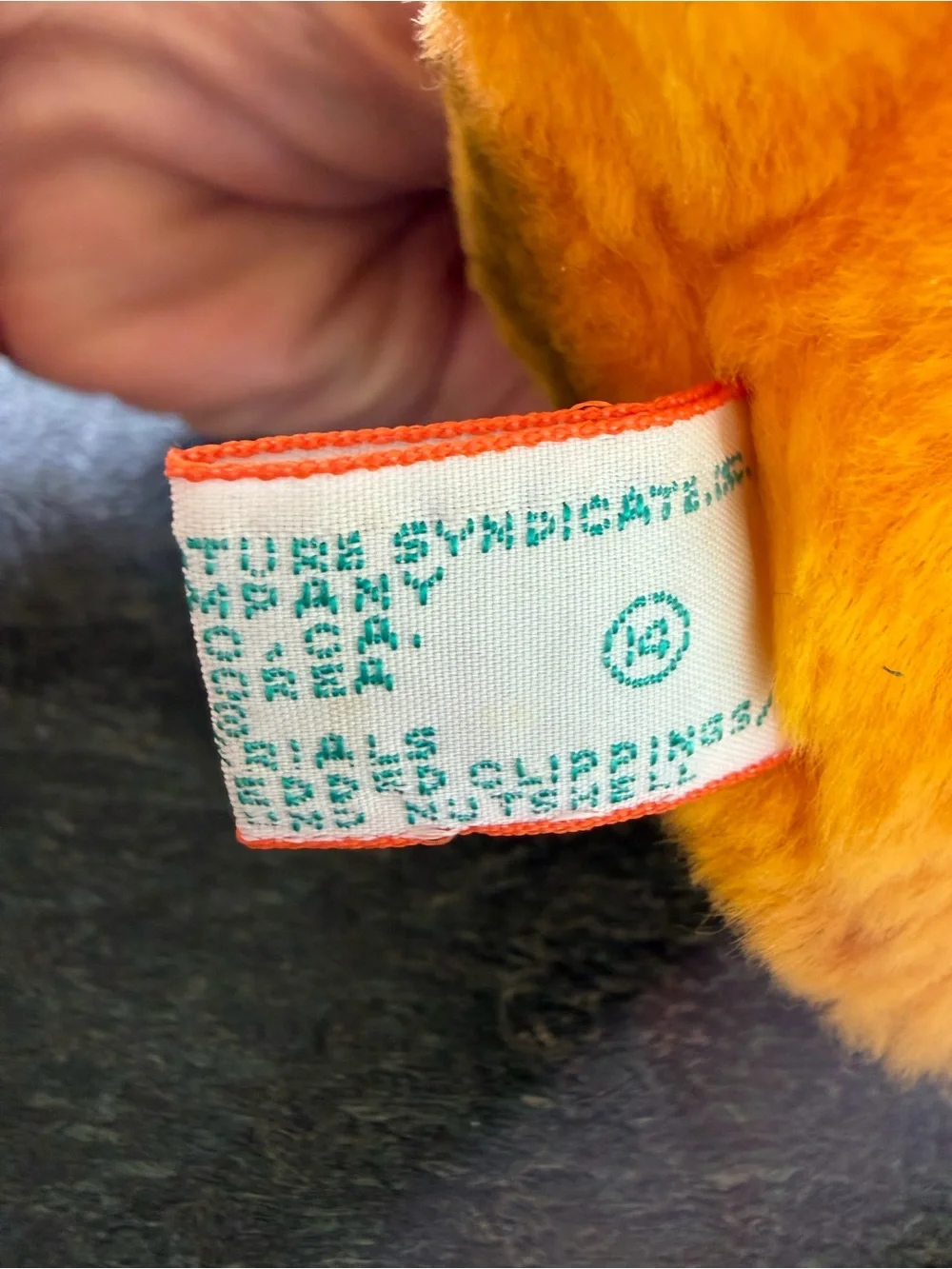 1981 Dakin Vintage Jim Davis Garfield beanie setting stuffed plush